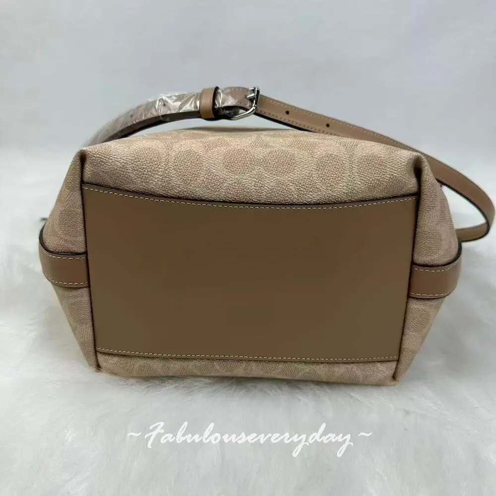 Coach City Large Bucket Bag Crossbody In Signature Canvas CT802 Sand/Taupe NWT